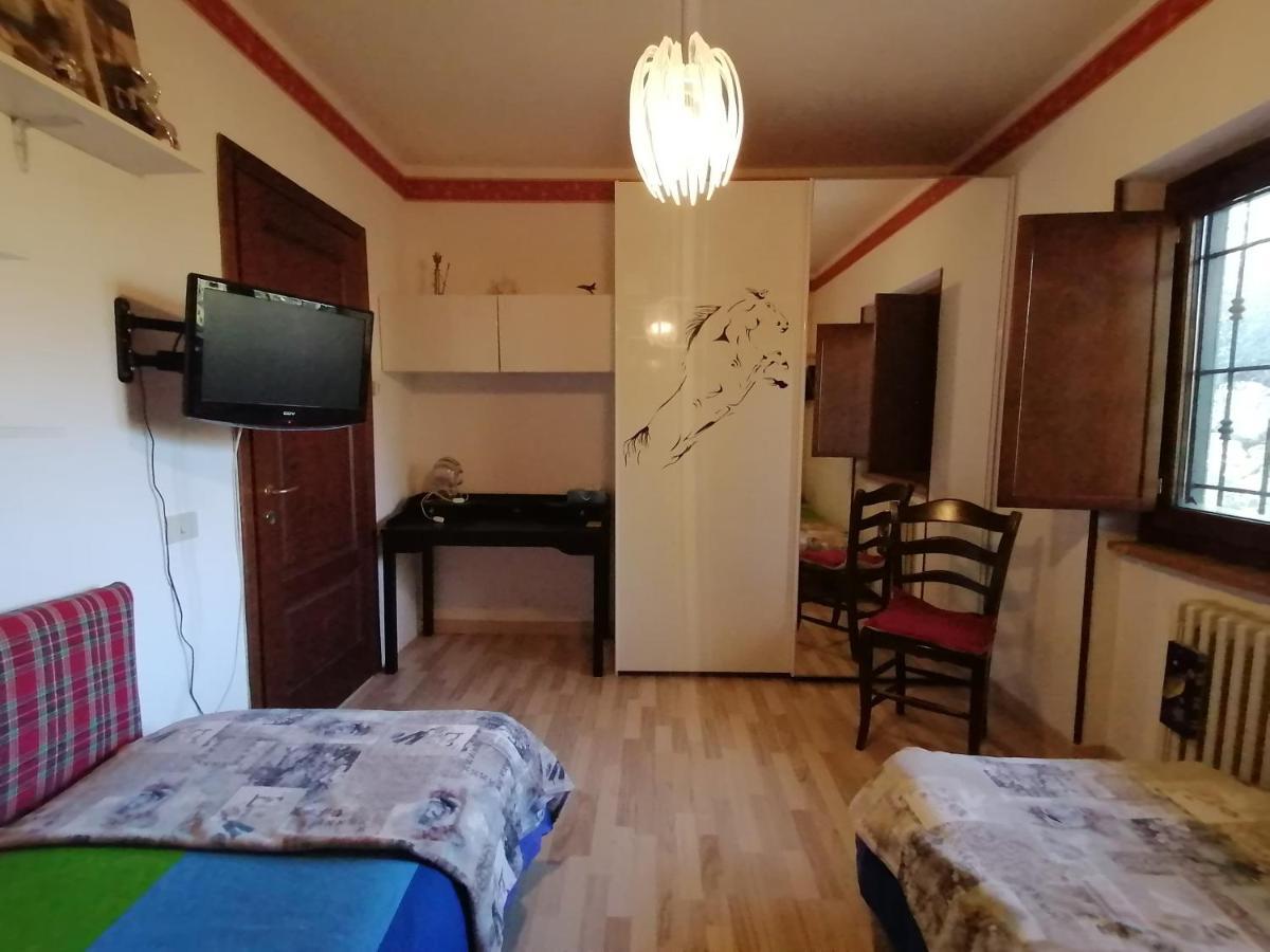 Villa Anna Fara in Sabina Екстериор снимка